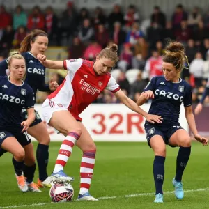 Arsenal Women vs. Aston Villa Women: Tense Battle in FA WSL as Miedema Fights Off Pressure Arsenal Women vs. Aston Villa Women: Tense Battle in FA WSL as Miedema Fights Off Pressure