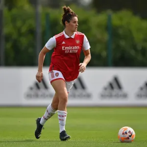 Arsenal Women vs Brighton & Hove Albion Women: Pre-Season Friendly (2022-23) - Jennifer Beattie in Action Arsenal Women vs Brighton & Hove Albion Women: Pre-Season Friendly (2022-23) - Jennifer Beattie in Action