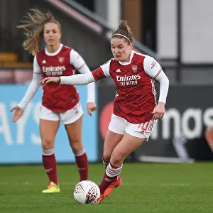 Arsenal Women vs Chelsea Women: Kim Little in Action at the Barclays FA WSL Match