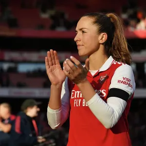 Arsenal Women vs Chelsea Women: Lia Walti's Emotional Moment after Barclays WSL Match at Emirates Stadium
