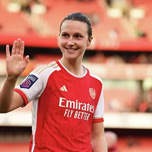 Arsenal Women vs Chelsea Women: Lotte Wubben-Moy Celebrates at Emirates Stadium - Barclays Women's Super League 2023-24