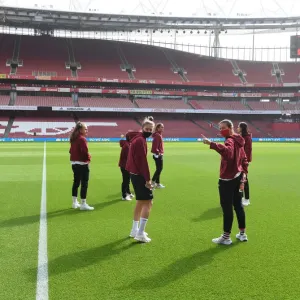 Arsenal Women vs Chelsea Women: Miedema and Wubben-Moy Prepare for FA WSL Clash at Emirates Stadium