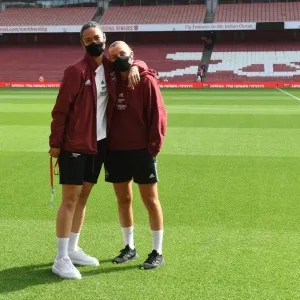 Arsenal Women vs Chelsea Women: Pre-Match Moment at Emirates Stadium (2021-22)