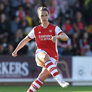 Arsenal Women vs Everton Women: Lotte Wubben-Moy in Action - Barclays FA WSL Match