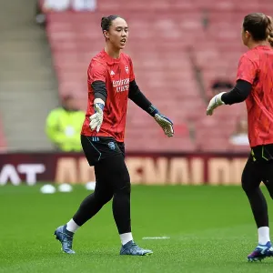 Arsenal Women vs Liverpool Women: Pre-Match Warm-Up at Emirates Stadium (2023-24) Arsenal Women vs Liverpool Women: Pre-Match Warm-Up at Emirates Stadium (2023-24)
