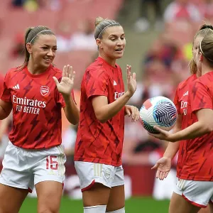 Arsenal Women vs Liverpool Women: Pre-Match Warm-Up with Katie McCabe and Steph Catley (2023-24) Arsenal Women vs Liverpool Women: Pre-Match Warm-Up with Katie McCabe and Steph Catley (2023-24)
