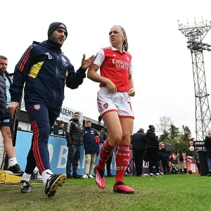 Arsenal Women vs Manchester City: Second-Half Pep Talk by Aaron D'Antino