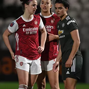 Arsenal Women vs Manchester United Women: A Battle at Meadow Park Amidst the Pandemic