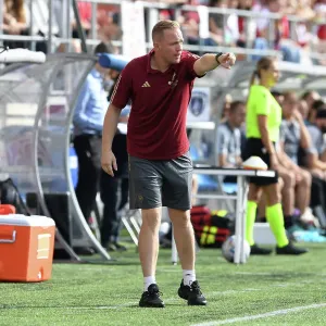Arsenal Women vs Paris FC: Showdown in the UEFA Champions League at Linkoping Arena (September 2023) Arsenal Women vs Paris FC: Showdown in the UEFA Champions League at Linkoping Arena (September 2023)