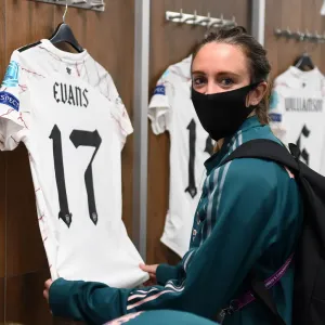 Arsenal Women vs Paris Saint-Germain: Battle in the UEFA Women's Champions League Quarterfinals Arsenal Women vs Paris Saint-Germain: Battle in the UEFA Women's Champions League Quarterfinals