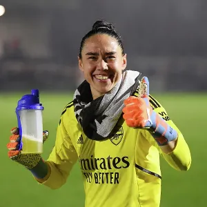Arsenal Women vs Reading: Manuela Zinsberger's Post-Match Moment (FA Women's Super League, 2022-23) Arsenal Women vs Reading: Manuela Zinsberger's Post-Match Moment (FA Women's Super League, 2022-23)