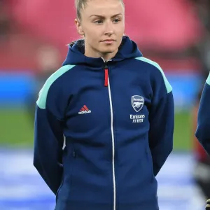 Arsenal Women Prints: Arsenal Women v VfL Wolfsburg 2021-22