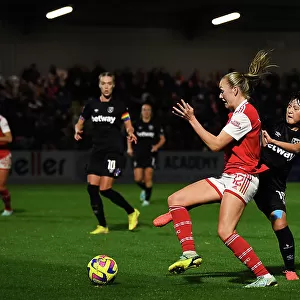 Arsenal Women vs West Ham United: Barclays WSL Clash at Meadow Park