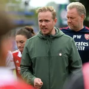 Arsenal Women's Coach Jonas Eidevall Speaks with Players After Chelsea Match Arsenal Women's Coach Jonas Eidevall Speaks with Players After Chelsea Match