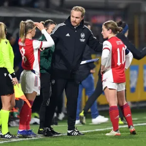 Arsenal Women's Coach Jonas Eidevall Strategizes with Jordan Nobbs and Kim Little during Hoffenheim Clash in UEFA Champions League Arsenal Women's Coach Jonas Eidevall Strategizes with Jordan Nobbs and Kim Little during Hoffenheim Clash in UEFA Champions League