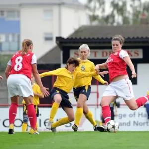 Arsenal Women's Dominance: Jennifer Beattie Scores Second Goal in 6-0 Win over Bobruichanka (UEFA Women's Champions League) Arsenal Women's Dominance: Jennifer Beattie Scores Second Goal in 6-0 Win over Bobruichanka (UEFA Women's Champions League)