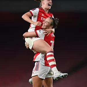Arsenal Women's Dominance: Caitlin Foord Scores Double as Gunners Beat Tottenham Hotspur in FA WSL Showdown
