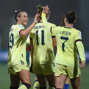 Arsenal Women's Dominance: Caitlin Foord Scores Third Goal in HB Koge Victory (UEFA Women's Champions League, Group C)