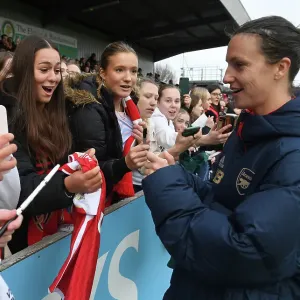 Arsenal Women's FA Cup: Lotte Wubben-Moy Greets Fans After Arsenal vs. Watford Match Arsenal Women's FA Cup: Lotte Wubben-Moy Greets Fans After Arsenal vs. Watford Match