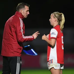 Arsenal Women's FA Cup Semi-Final: Beth Mead and Seb Barton in Deep Discussion Arsenal Women's FA Cup Semi-Final: Beth Mead and Seb Barton in Deep Discussion