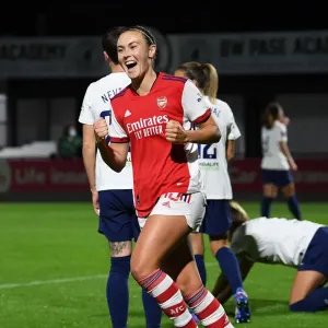 Arsenal Women's FA Cup Triumph: Caitlin Foord's Hat-trick Secures Quarterfinal Victory over Tottenham Hotspur Arsenal Women's FA Cup Triumph: Caitlin Foord's Hat-trick Secures Quarterfinal Victory over Tottenham Hotspur