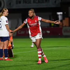 Arsenal Women's FA Cup Triumph: Nikita Parris Scores Historic Fourth Goal vs. Tottenham Hotspur Arsenal Women's FA Cup Triumph: Nikita Parris Scores Historic Fourth Goal vs. Tottenham Hotspur