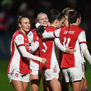 Arsenal Women's Historic Champions League Victory: Lotte Wubben-Moy Scores Second Goal