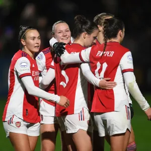 Arsenal Women's Historic Champions League Victory: Lotte Wubben-Moy Scores Second Goal Arsenal Women's Historic Champions League Victory: Lotte Wubben-Moy Scores Second Goal