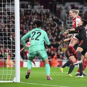 Arsenal Women's Historic UEFA Champions League Victory: Stina Blackstenius Scores Game-Winning Goal Against FC Bayern Munich (2022-23)