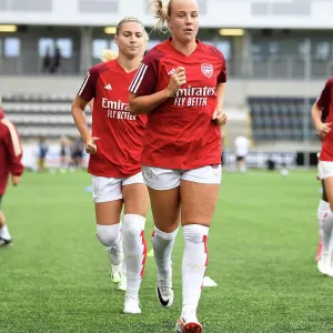 Arsenal Women's Squad Gears Up for UEFA Champions League Battle against Linkopings FC in Sweden (September 2023)