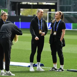 Arsenal Women's Squad Prepares for UEFA Champions League Semi-Final Clash Against VfL Wolfsburg