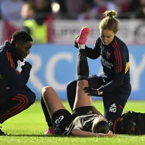 Arsenal Women's Star Gio Queiroz Receives Treatment from Physio during Brighton Match Arsenal Women's Star Gio Queiroz Receives Treatment from Physio during Brighton Match