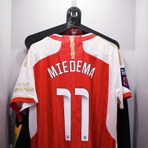 Arsenal Women's Star Striker Vivianne Miedema Gears Up for Arsenal vs. Tottenham Hotspur (FA Women's Continental Tyres League Cup, 2023-24)