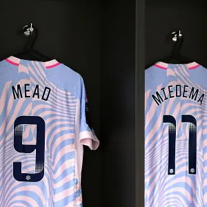 Arsenal Women's Stars Beth Mead and Vivianne Miedema Prepare for Barclays Super League Showdown against Bristol City Arsenal Women's Stars Beth Mead and Vivianne Miedema Prepare for Barclays Super League Showdown against Bristol City