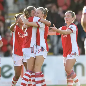 Arsenal Women's Super League Triumph: Frida Maanum Scores Third Goal Against Everton