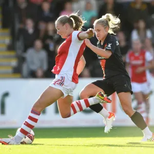 Arsenal Women's Super League Triumph: Frida Maanum's Hat-trick Secures Victory Over Everton