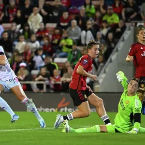 Arsenal Women's Super League Victory: Stina Blackstenius Scores Opening Goal Against Manchester United Arsenal Women's Super League Victory: Stina Blackstenius Scores Opening Goal Against Manchester United