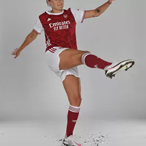 Arsenal Women's Team 2020-21: Caitlin Foord at Arsenal Photocall