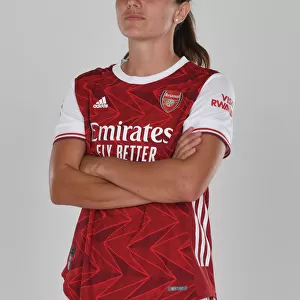 Arsenal Women's Team 2020-21: Danielle van de Donk at Team Photocall