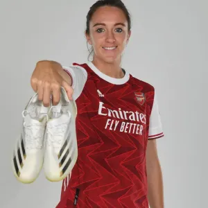 Arsenal Women's Team 2020-21: Lisa Evans at Arsenal Photocall
