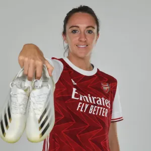 Arsenal Women's Team 2020-21: Lisa Evans at Arsenal Photocall