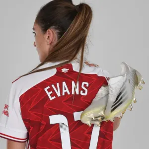 Arsenal Women's Team 2020-21: Lisa Evans at Photocall