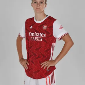 Arsenal Women's Team 2020-21: Vivianne Miedema at Arsenal Photocall