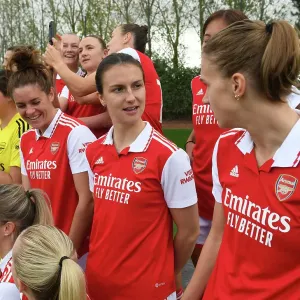 Arsenal Women's Team 2022/23: Lotte Wubben-Moy and Vivianne Miedema Lead the Squad Arsenal Women's Team 2022/23: Lotte Wubben-Moy and Vivianne Miedema Lead the Squad