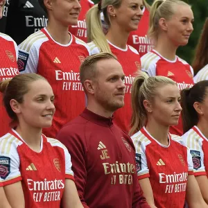 Arsenal Women's Team 2023-24: Jonas Eidevall and Leah Williamson Lead the Squad Arsenal Women's Team 2023-24: Jonas Eidevall and Leah Williamson Lead the Squad