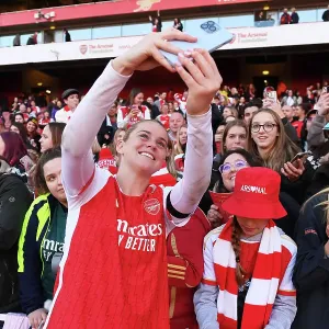 Arsenal Women's Team: Alessia Russo Celebrates with Fans after Arsenal v Aston Villa Match, 2023-24