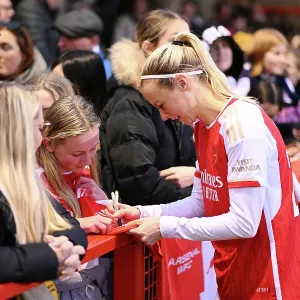 Arsenal Women's Team Faces Brighton & Hove Albion in Barclays Super League: Post-Match Autograph Session
