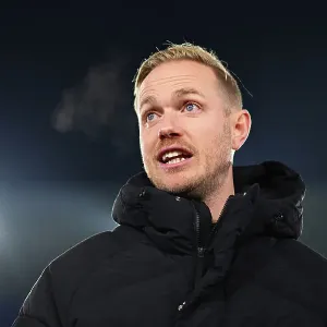 Arsenal Women's Team Huddle with Coach Jonas Eidevall after Leicester City Match, Barclays Women's Super League 2023-24 Arsenal Women's Team Huddle with Coach Jonas Eidevall after Leicester City Match, Barclays Women's Super League 2023-24