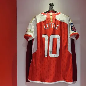 Arsenal Women's Team: Kim Little's Focused Pre-Game Routine (Arsenal FC vs Aston Villa, 2023-24)