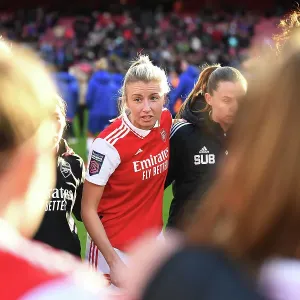 Arsenal Women's Team: Leah Williamson Rallies Team After Arsenal v Chelsea FC Match, FA Women's Super League (2022-23)